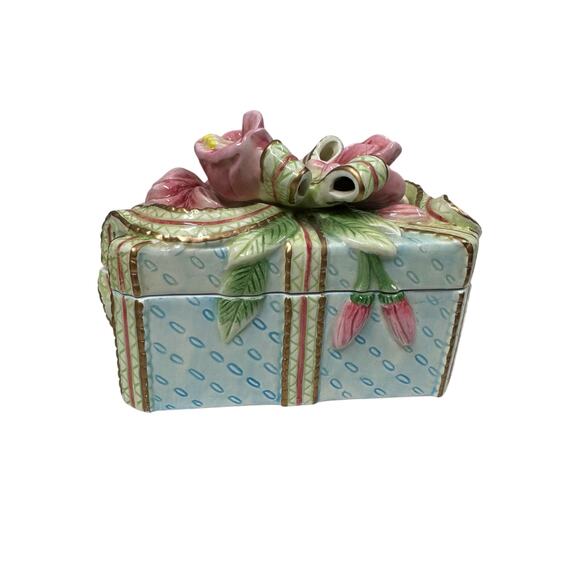 Fitz and Floyd Essentials Decorative Trinket Box Porcelain Blue w Flowers Ribbon - Picture 2 of 8